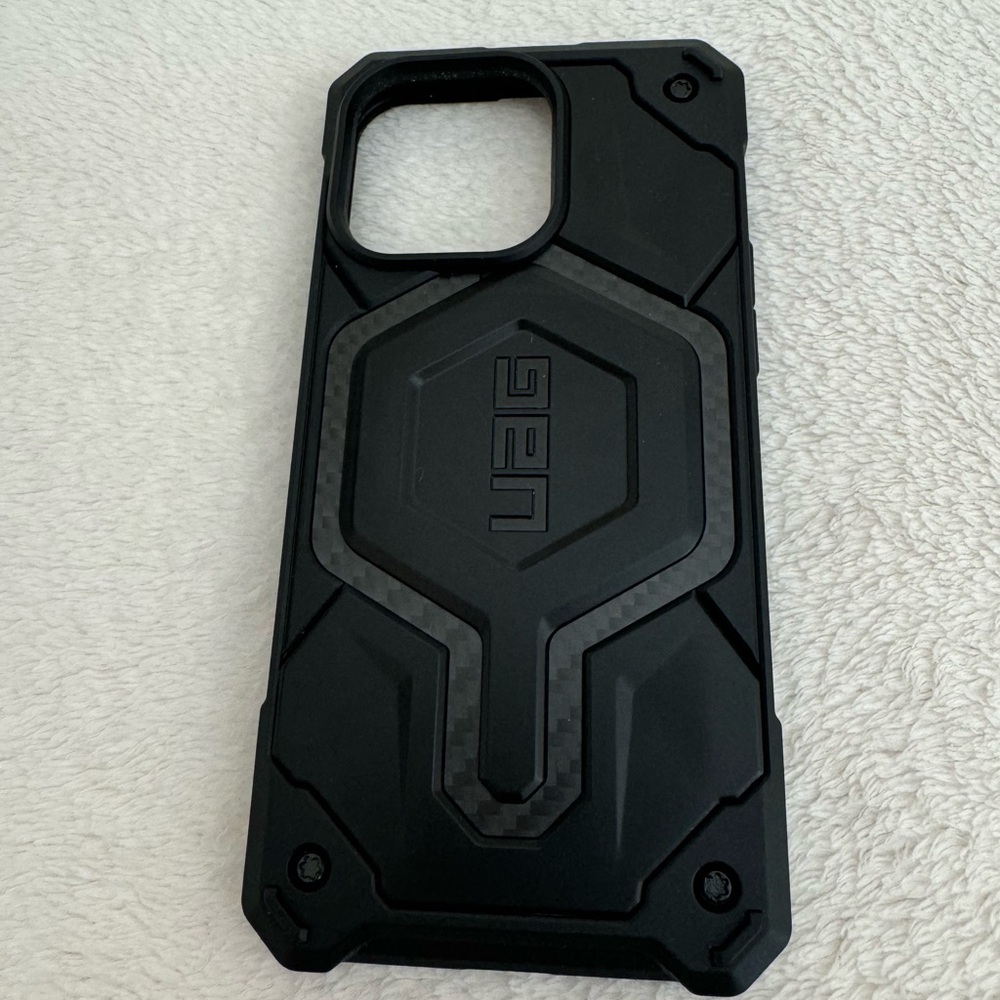 UAG - Monarch Pro Magsafe Case For Apple Iphone 15 Pro Max - Carbon Fiber